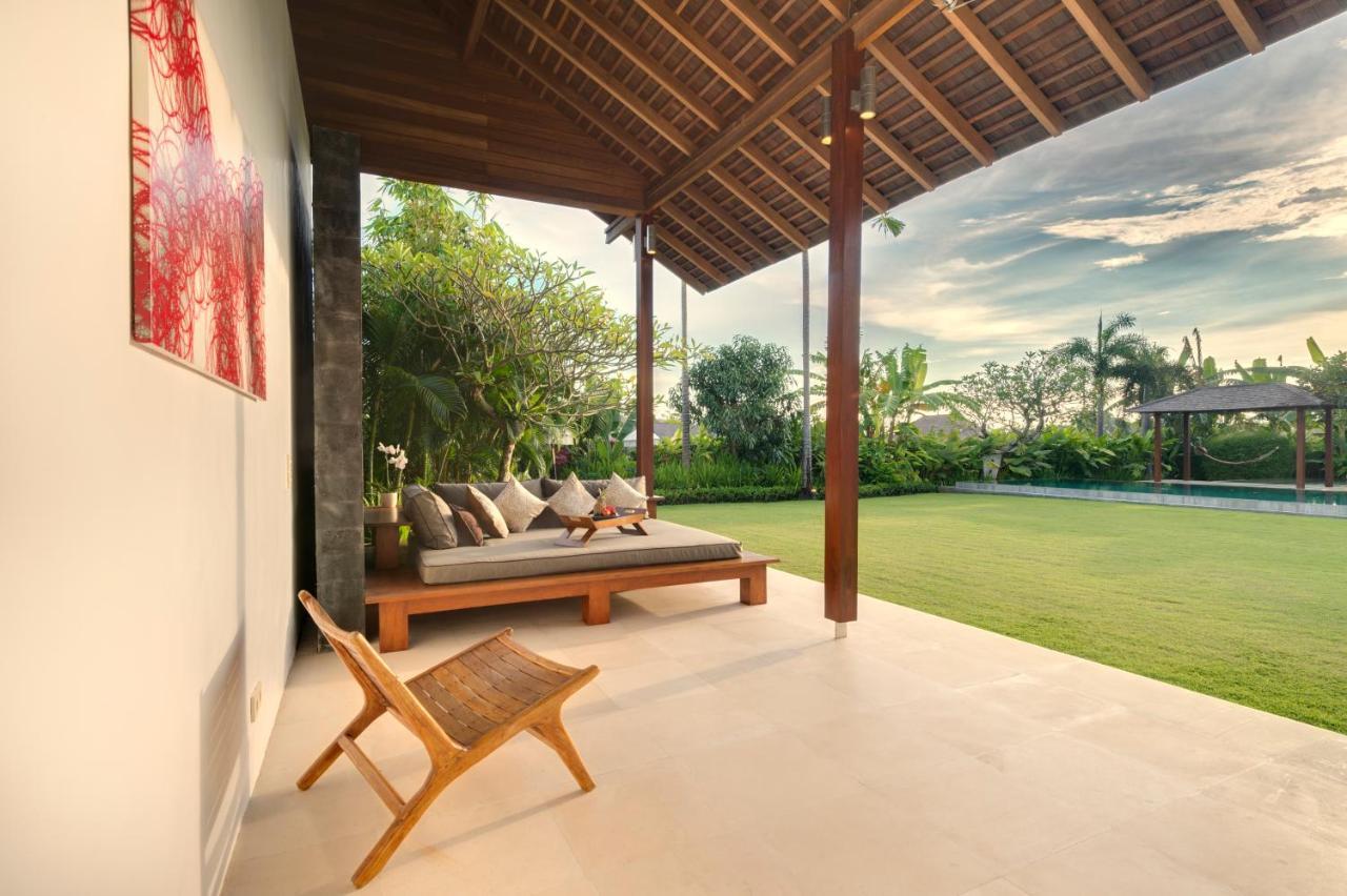 Villa Kavya - 8-Minute Walk From Berawa Beach Canggu  Luaran gambar